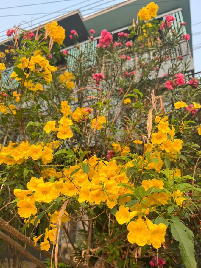 V Tharm Hotel Udon Thani Exterior foto